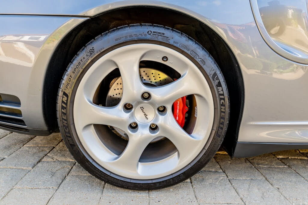2001 Porsche 996 Turbo - Image 28 of 31