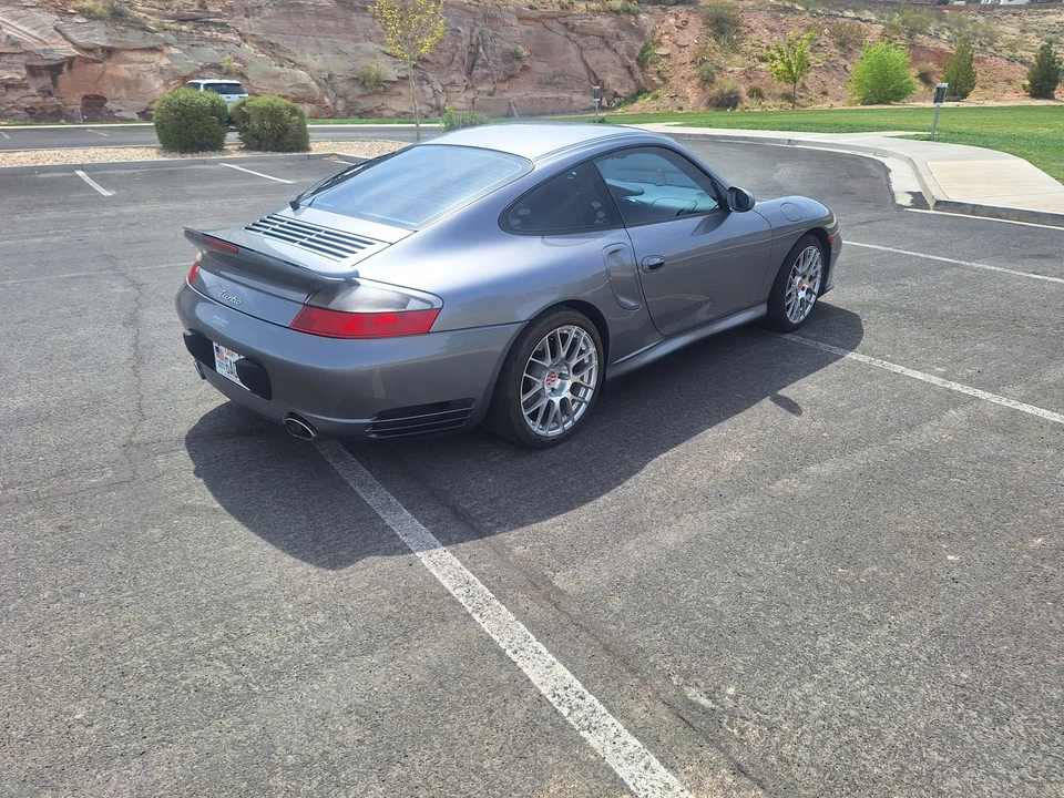 2001 Porsche 996 Turbo - Image 10 of 31