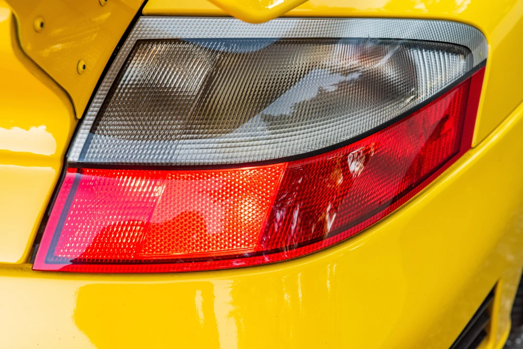2001 Porsche 996 Turbo - Image 17 of 31
