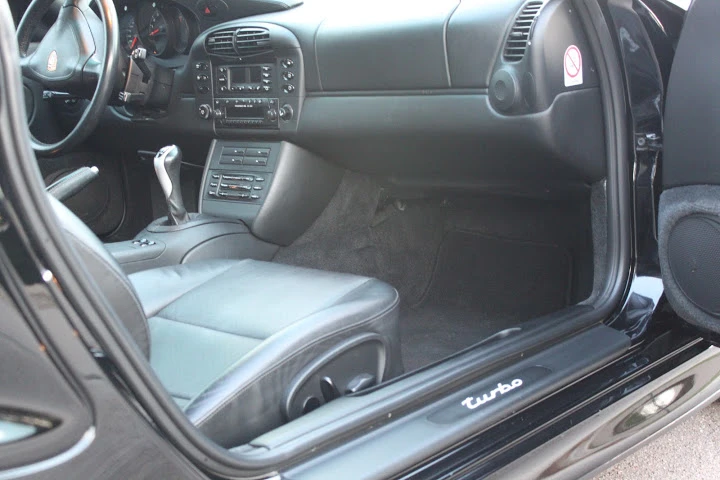 2001 Porsche 996 Turbo - Image 13 of 31