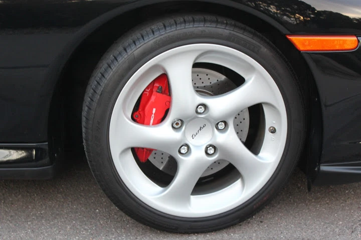 2001 Porsche 996 Turbo - Image 26 of 31