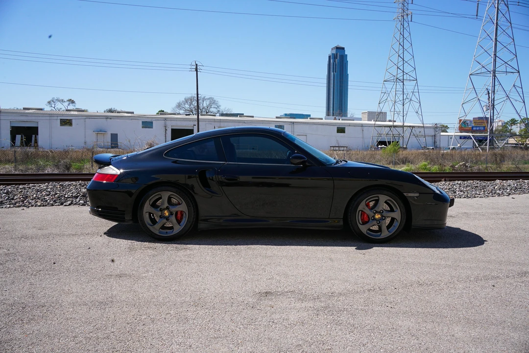 2001 Porsche 996 Turbo - Image 13 of 31