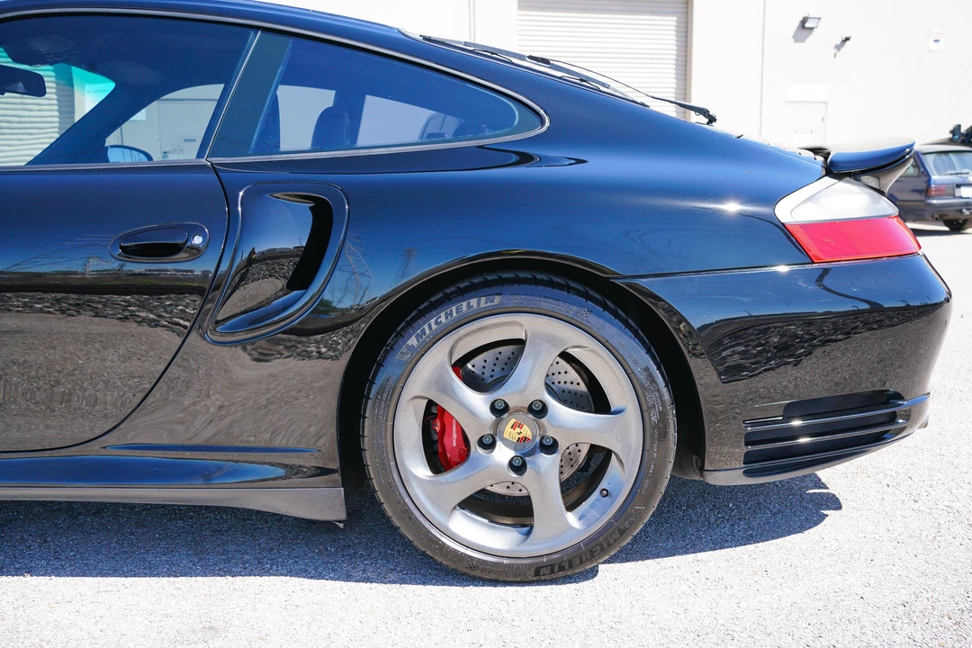 2001 Porsche 996 Turbo - Image 22 of 31