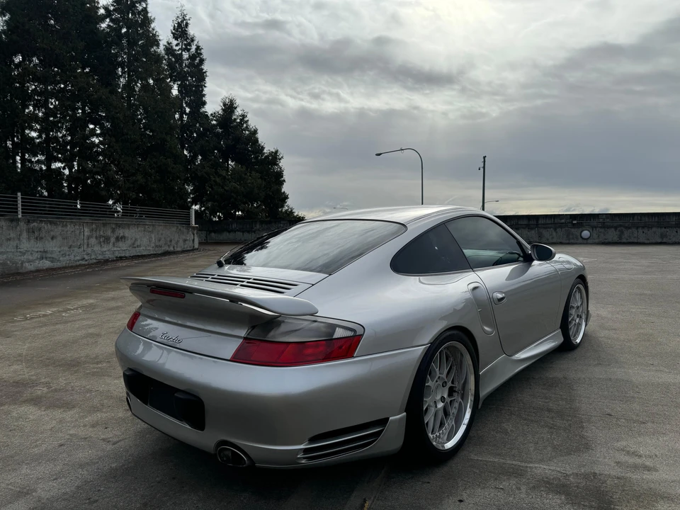 2001 Porsche 996 Turbo - Image 25 of 31