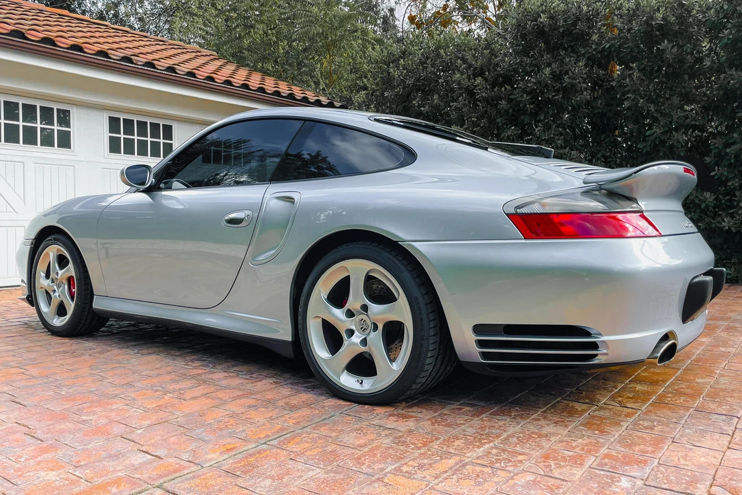 2001 Porsche 996 Turbo - Image 13 of 31