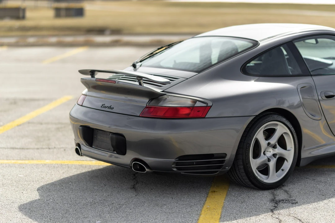 2001 Porsche 996 Turbo - Image 25 of 31