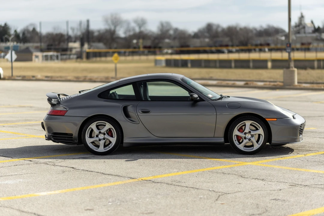 2001 Porsche 996 Turbo - Image 12 of 31