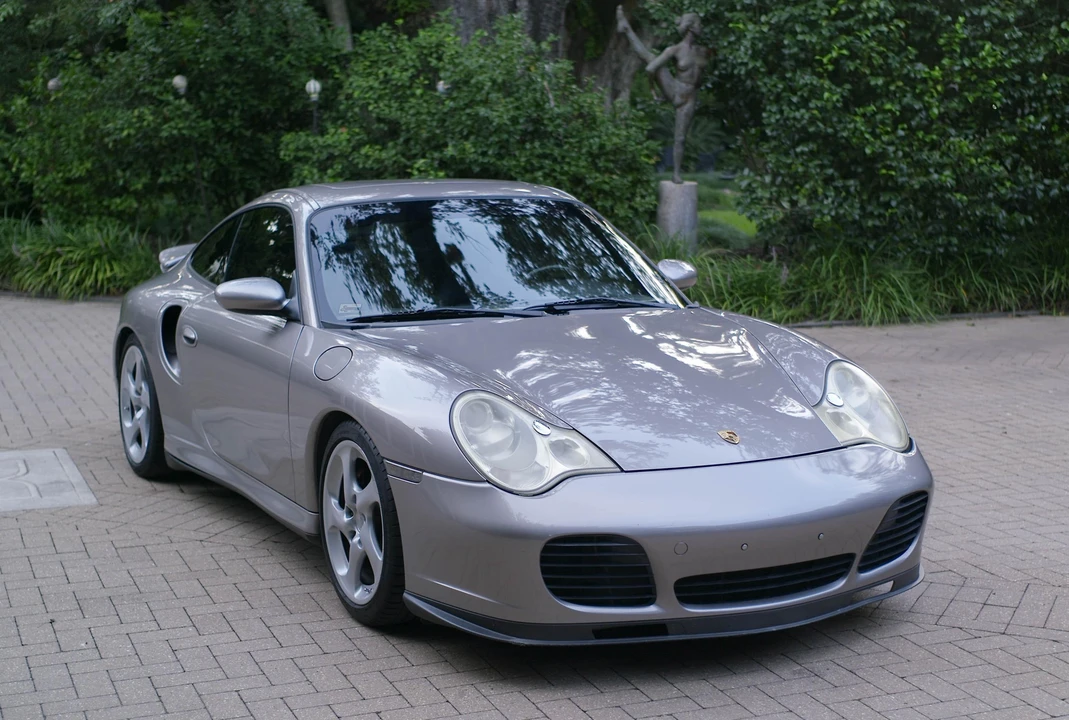 2001 Porsche 996 Turbo - Image 22 of 31