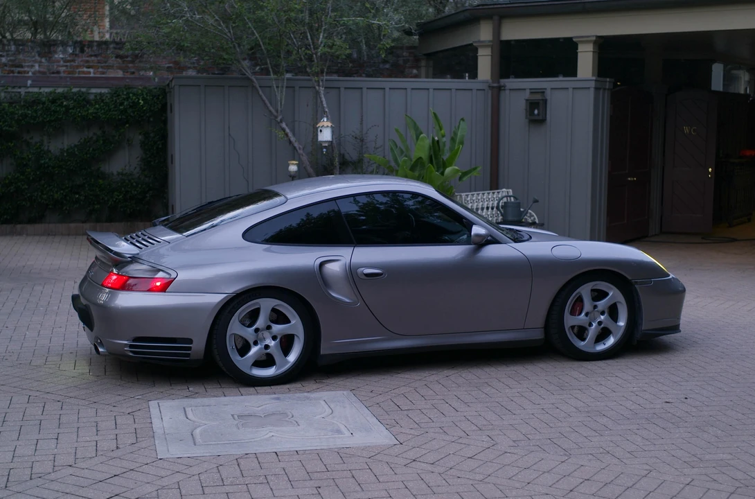 2001 Porsche 996 Turbo - Image 19 of 31
