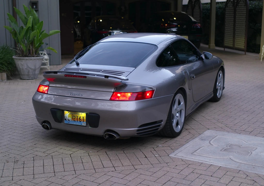 2001 Porsche 996 Turbo - Image 16 of 31