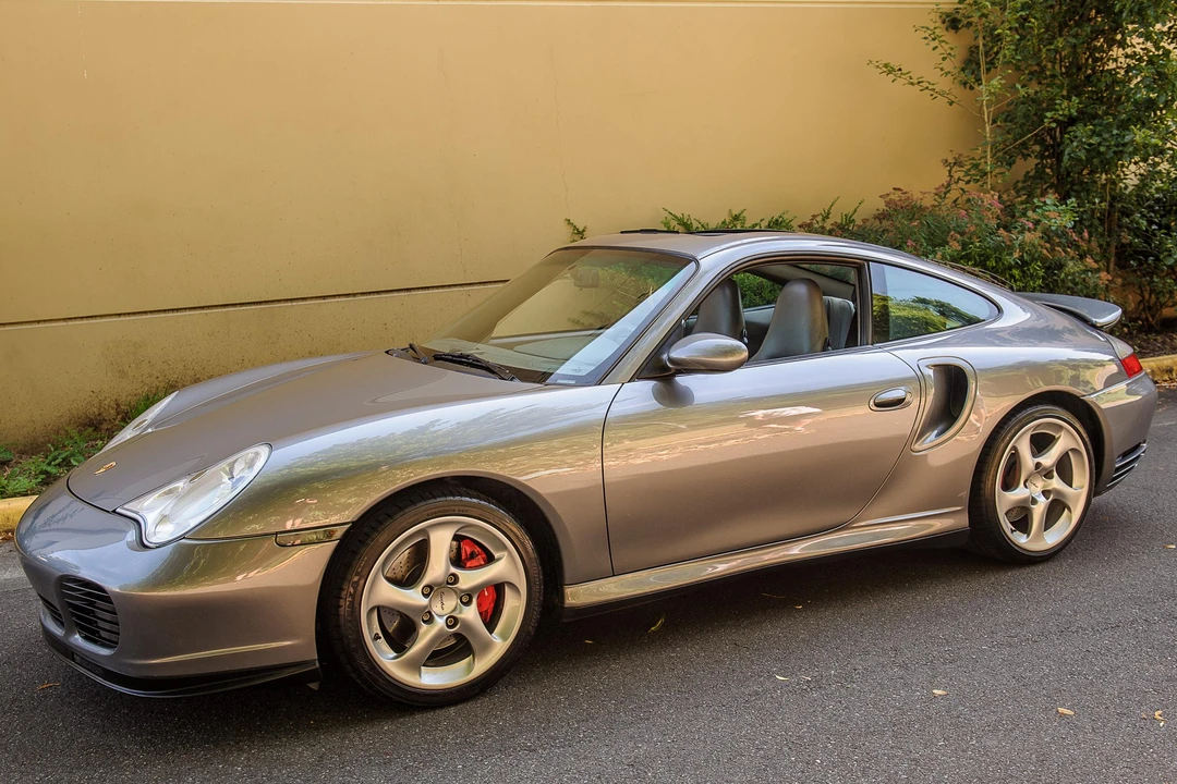 2001 Porsche 996 Turbo - Image 10 of 31