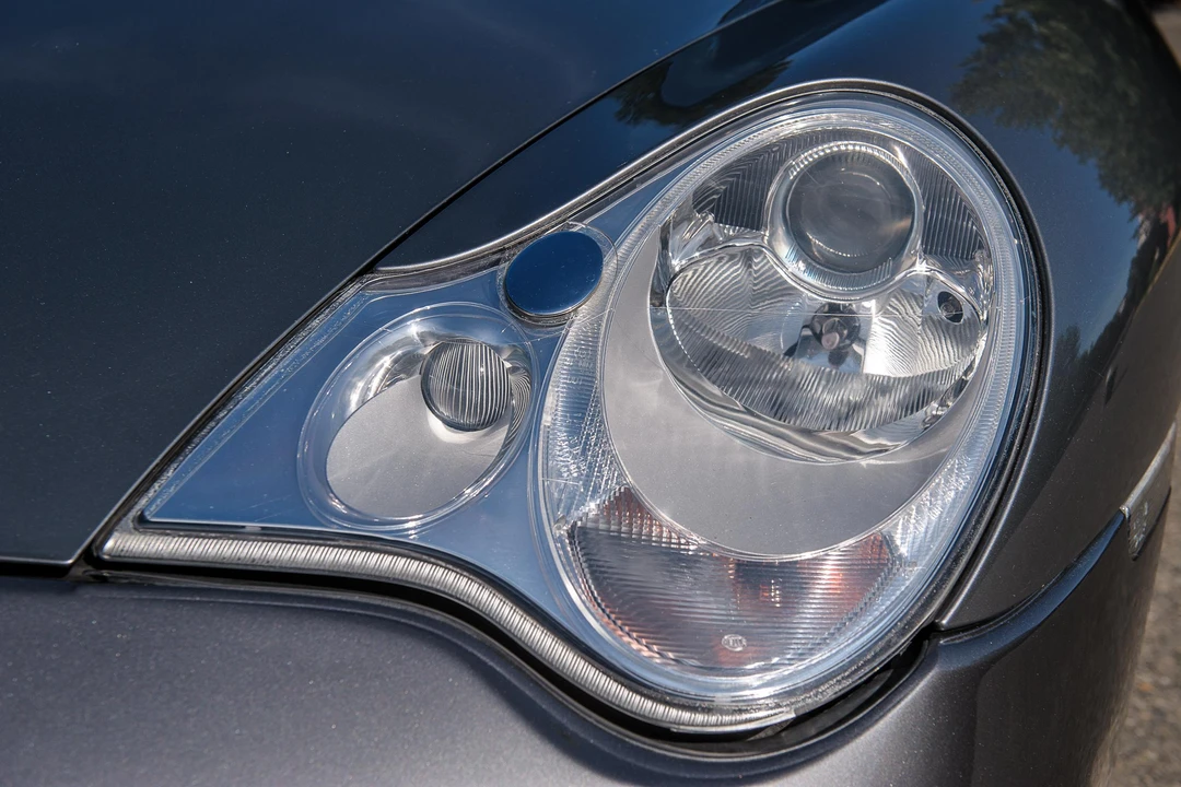 2001 Porsche 996 Turbo - Image 27 of 31