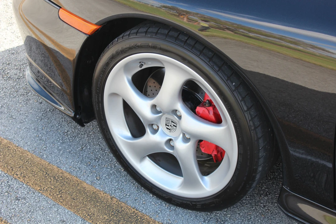 2001 Porsche 996 Turbo - Image 27 of 31