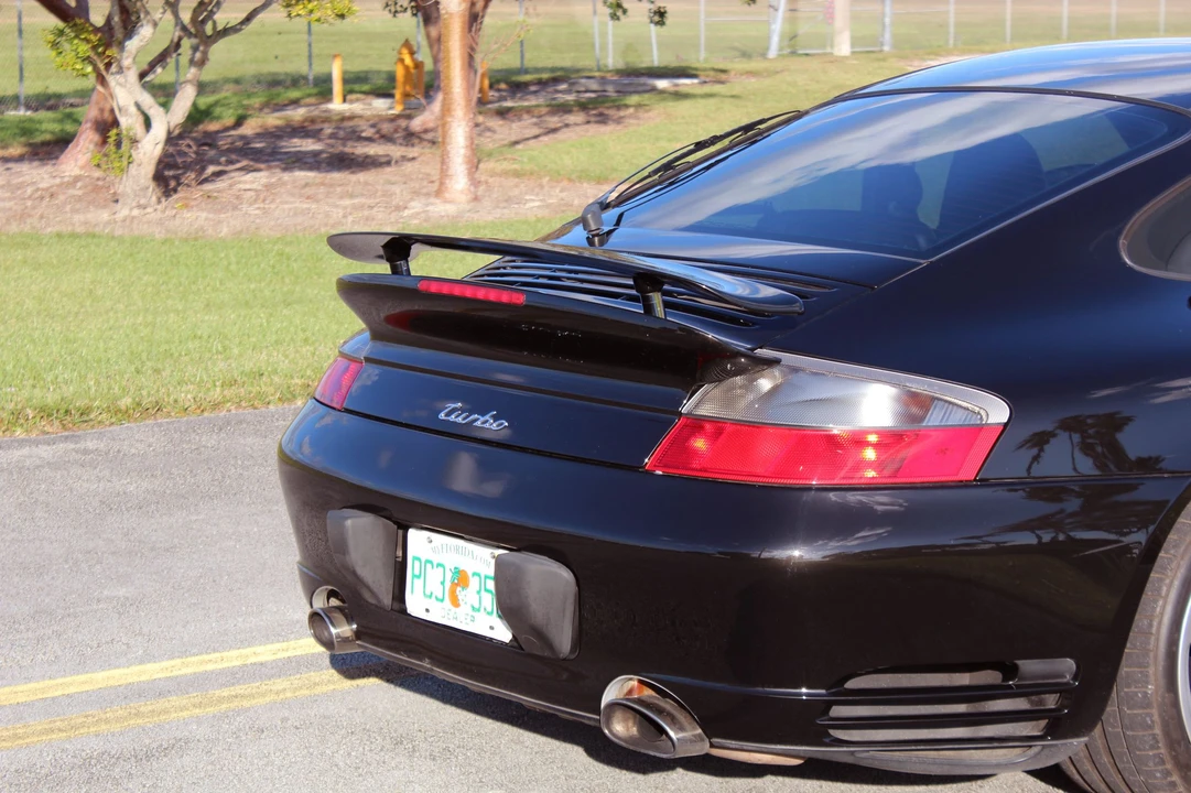 2001 Porsche 996 Turbo - Image 15 of 31