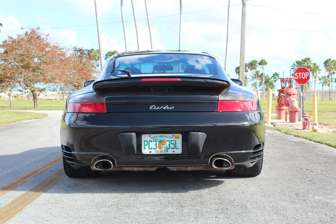 2001 Porsche 996 Turbo - Image 12 of 31