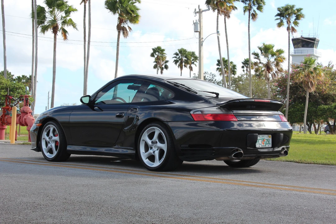2001 Porsche 996 Turbo - Image 10 of 31