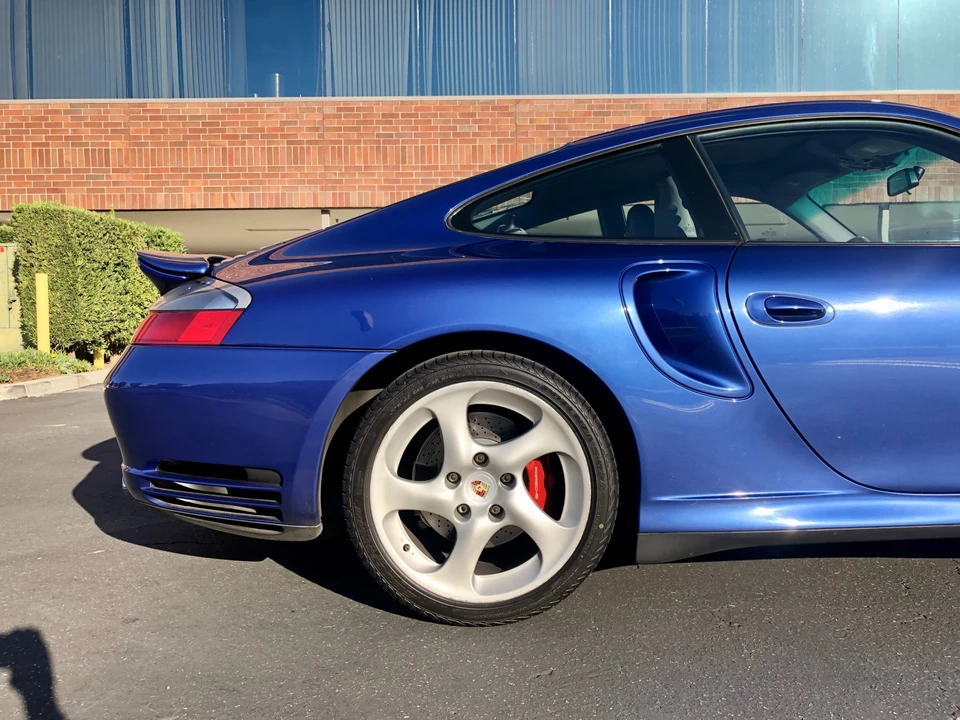 2001 Porsche 996 Turbo - Image 30 of 31