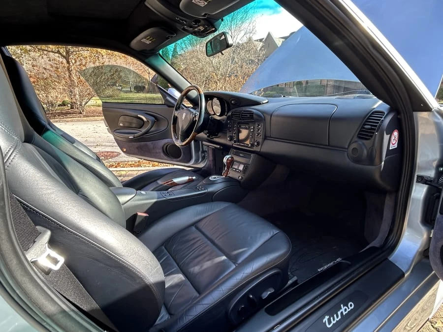 2001 Porsche 996 Turbo - Image 30 of 31