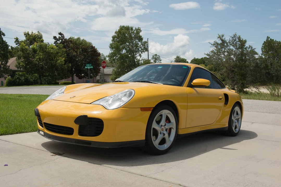 2001 Porsche 996 Turbo - Image 10 of 31
