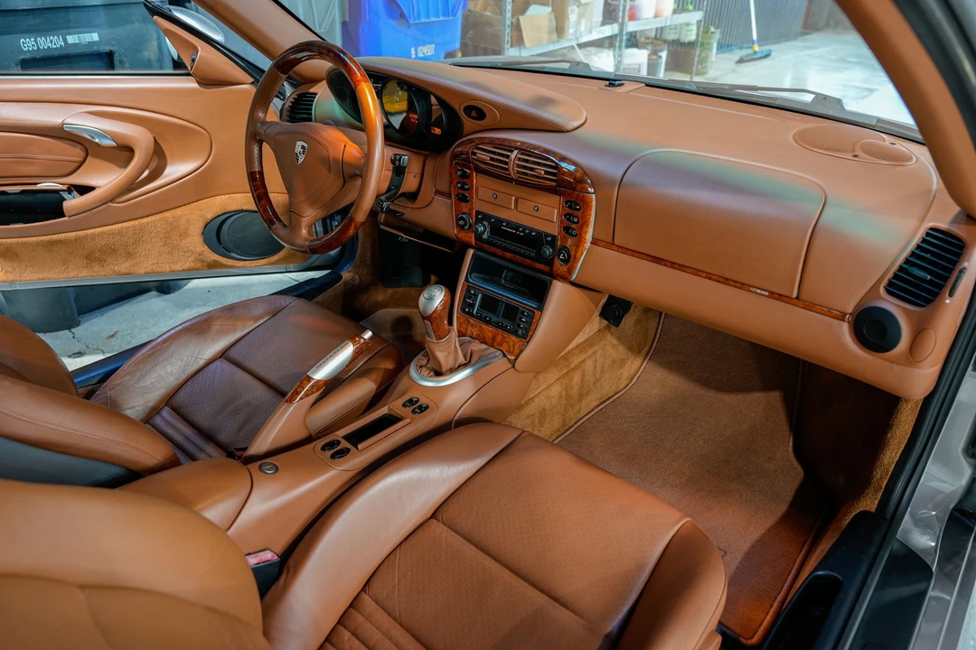 2001 Porsche 996 Turbo - Image 11 of 12