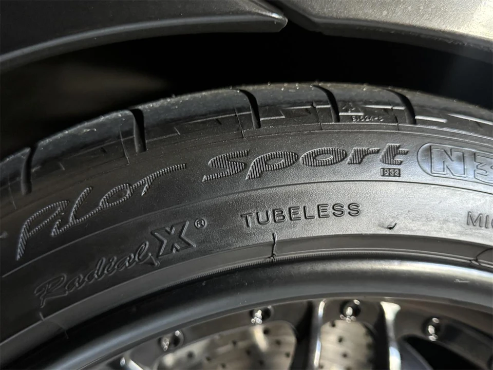 2001 Porsche 996 Turbo - Image 22 of 31