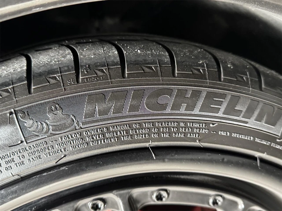 2001 Porsche 996 Turbo - Image 24 of 31