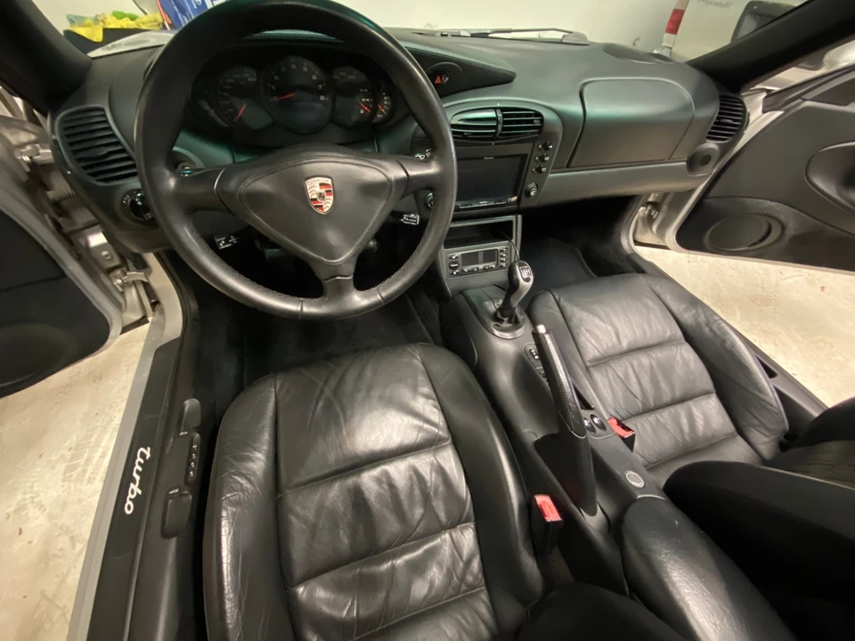 2001 Porsche 996 Turbo - Image 6 of 12