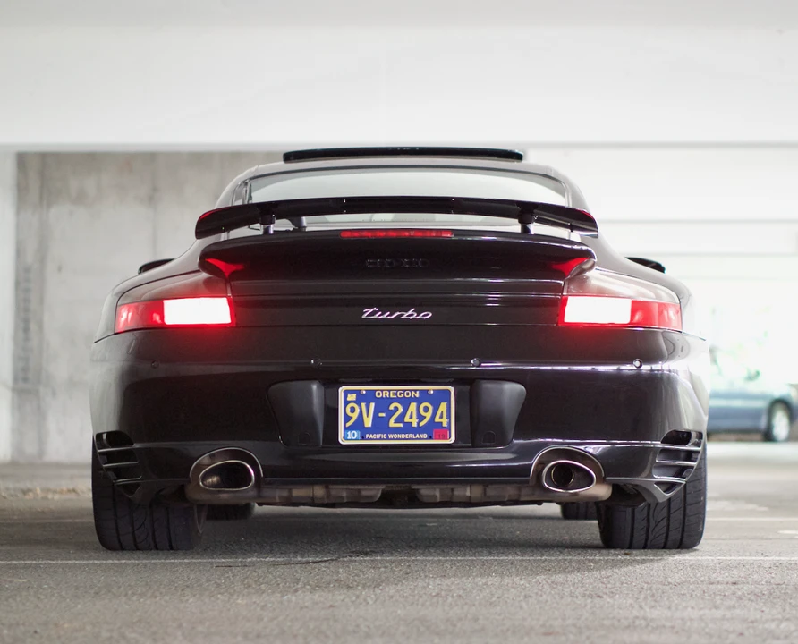 2001 Porsche 996 Turbo - Image 10 of 31