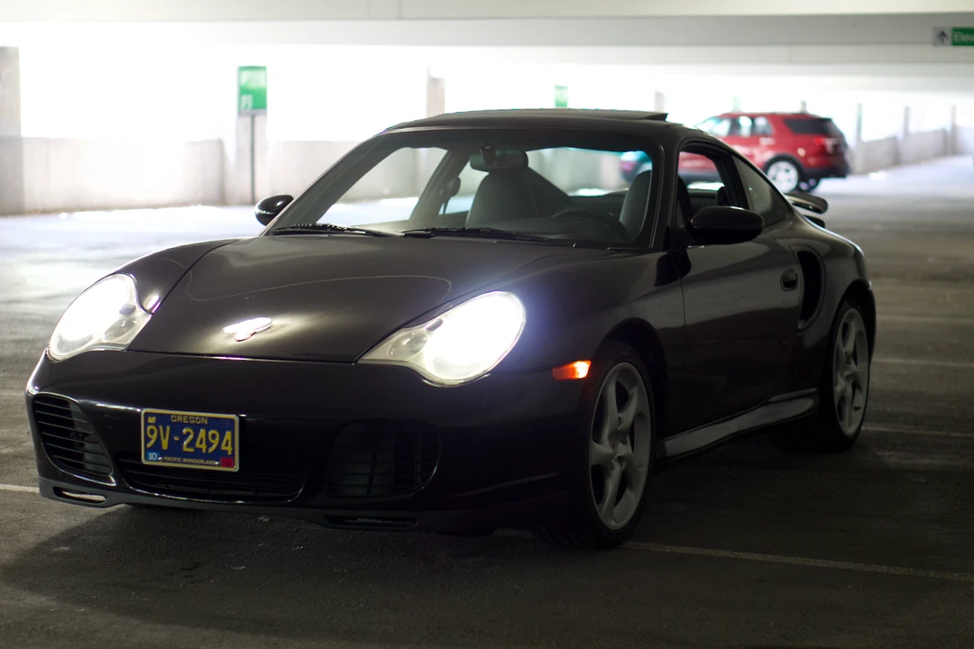 2001 Porsche 996 Turbo - Image 12 of 31