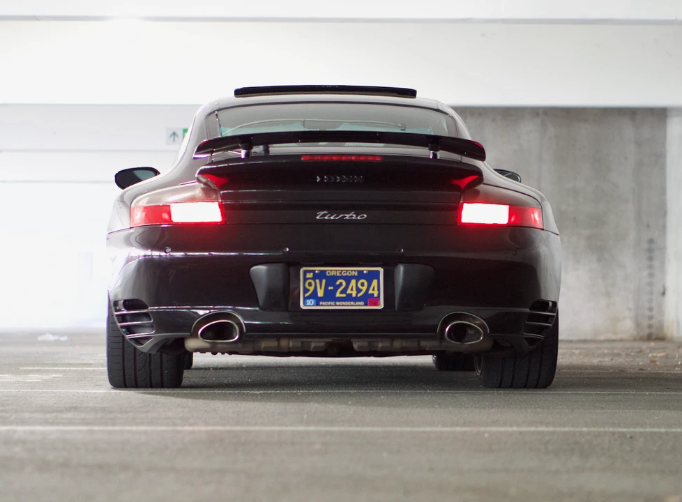 2001 Porsche 996 Turbo - Image 16 of 31