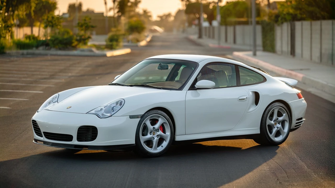 2001 Porsche 996 Turbo - Image 13 of 31
