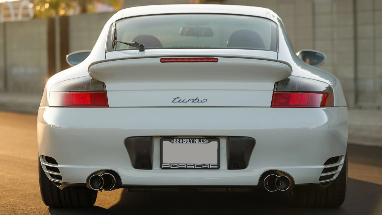2001 Porsche 996 Turbo - Image 3 of 31