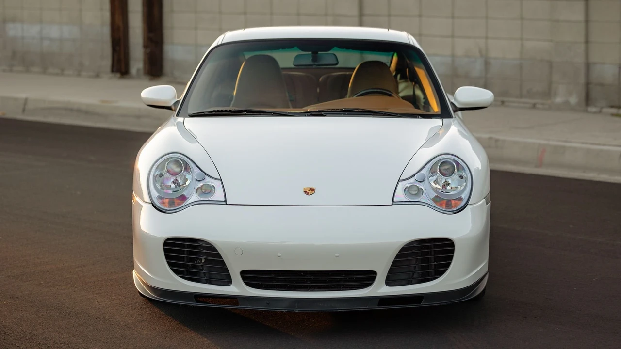 2001 Porsche 996 Turbo - Image 2 of 31
