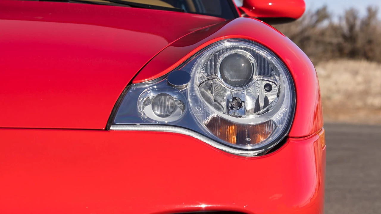 2001 Porsche 996 Turbo - Image 23 of 31