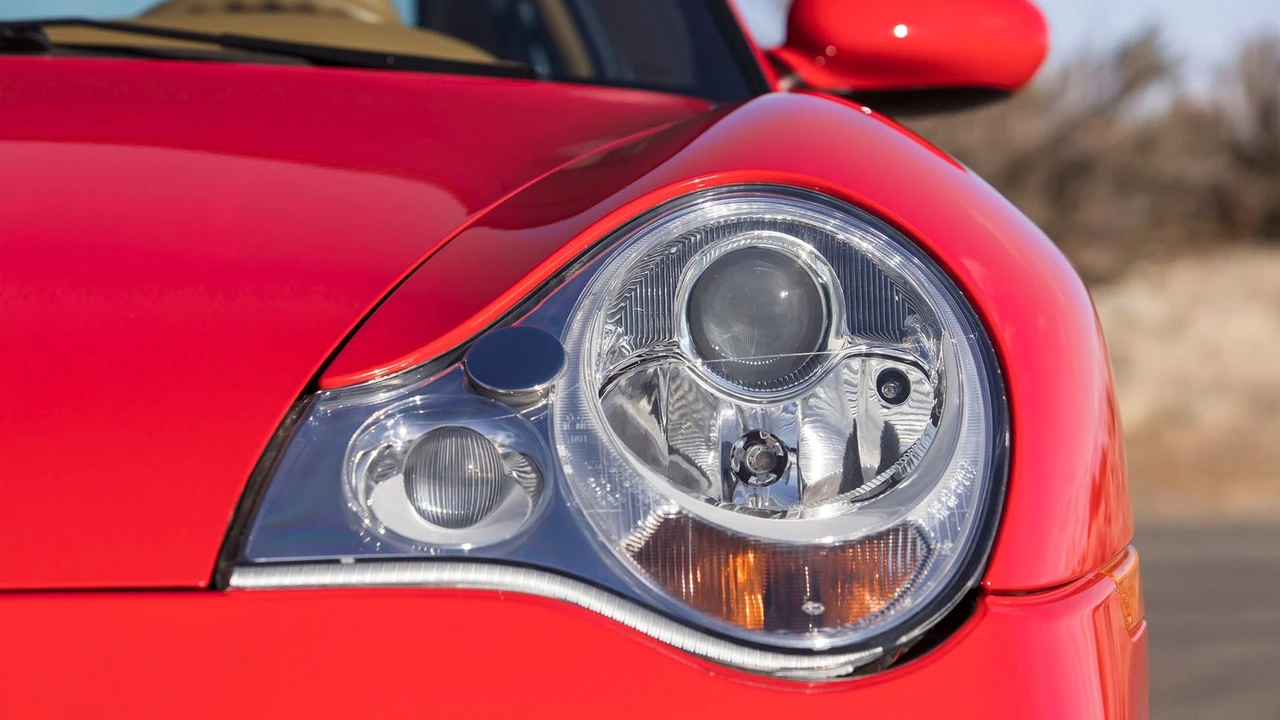 2001 Porsche 996 Turbo - Image 22 of 31