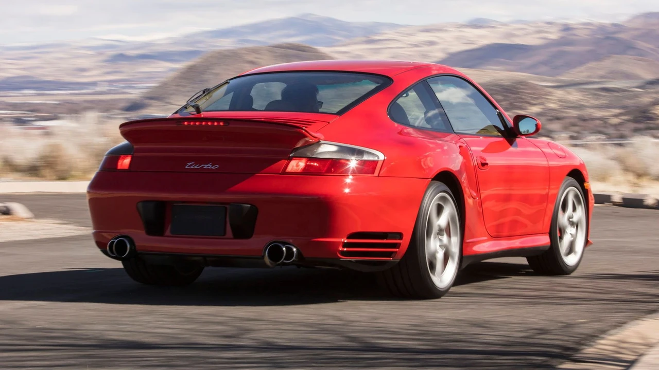 2001 Porsche 996 Turbo - Image 12 of 31