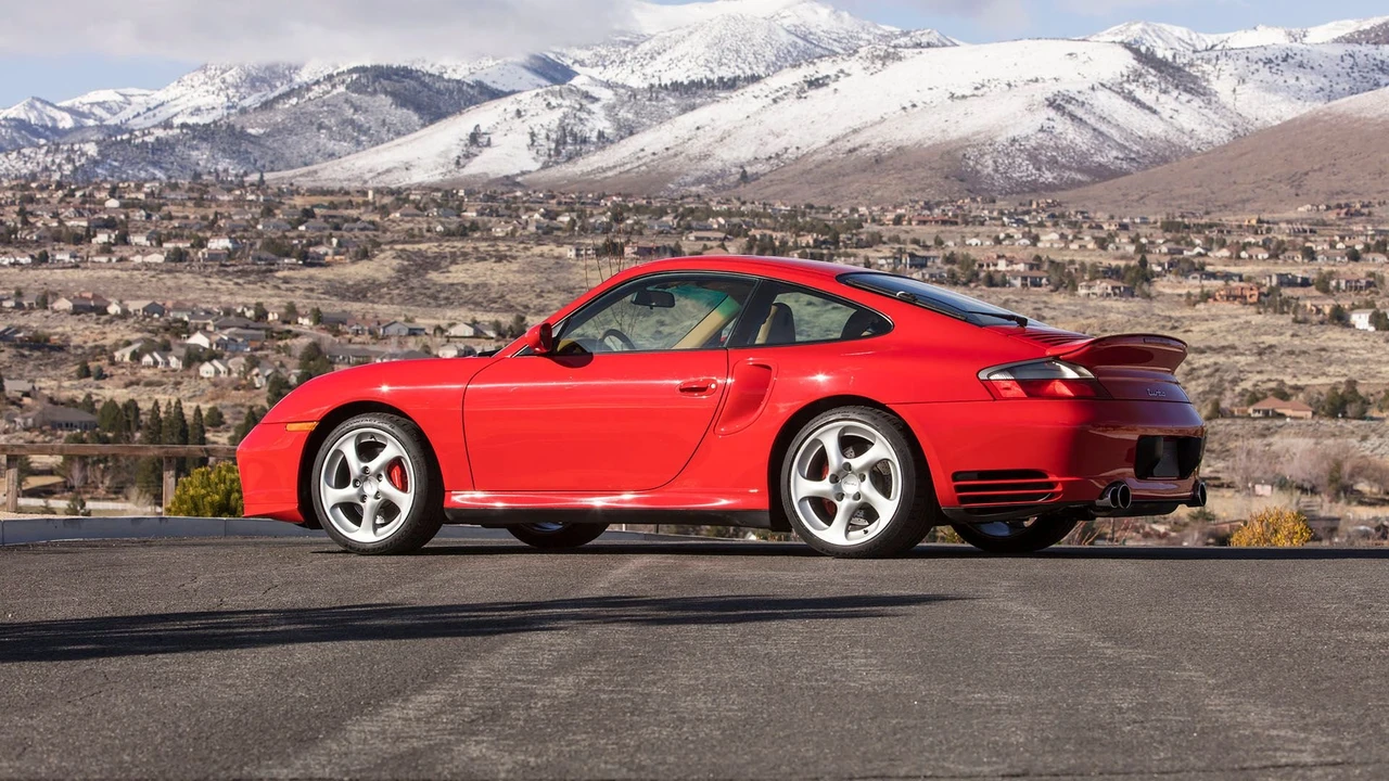 2001 Porsche 996 Turbo - Image 16 of 31