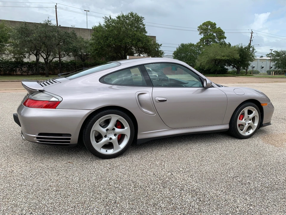 2001 Porsche 996 Turbo - Image 12 of 31