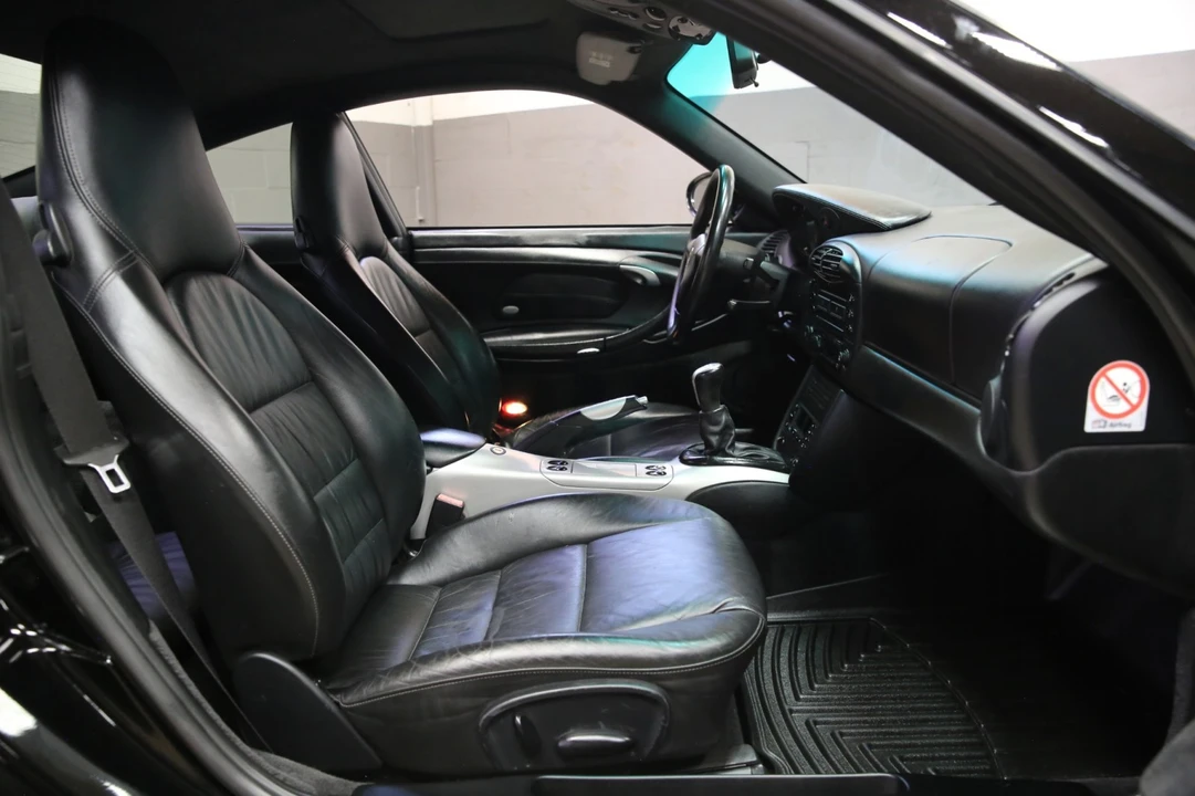 2001 Porsche 996 Carrera - Image 26 of 31