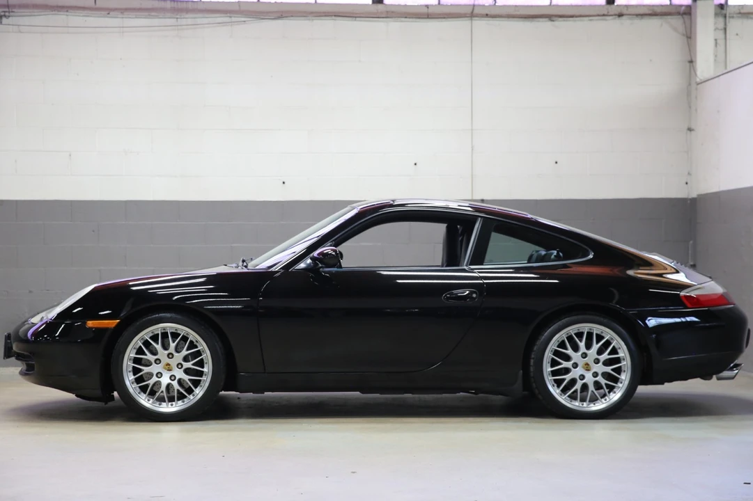 2001 Porsche 996 Carrera - Image 2 of 31