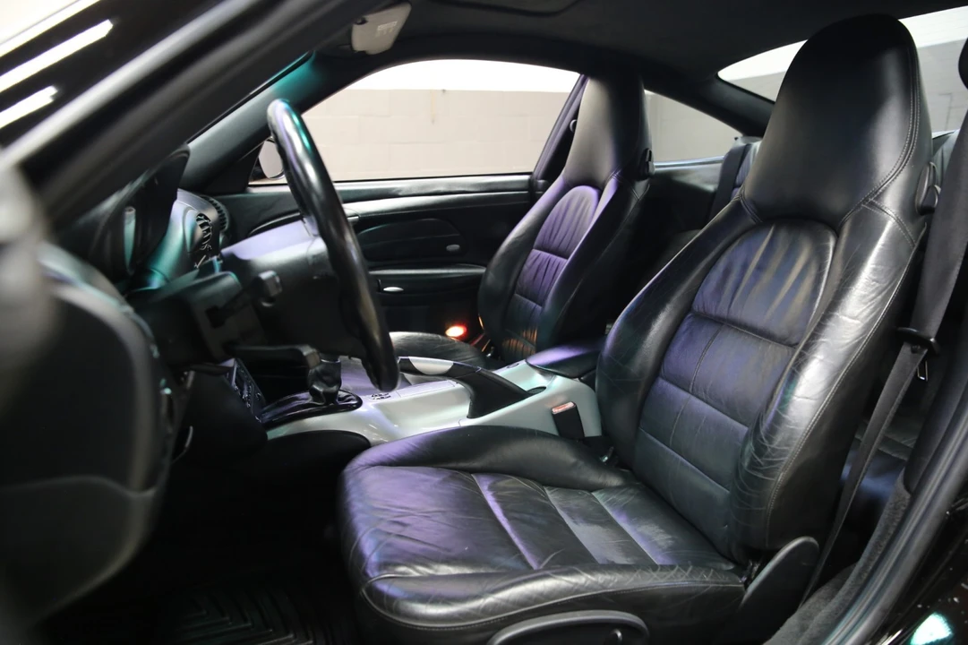 2001 Porsche 996 Carrera - Image 11 of 31