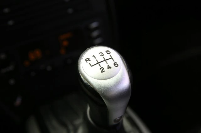2001 Porsche 996 Carrera - Image 20 of 24
