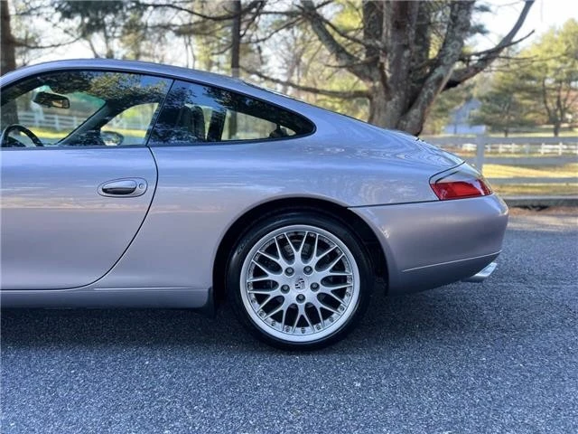 2001 Porsche 996 Carrera - Image 6 of 21