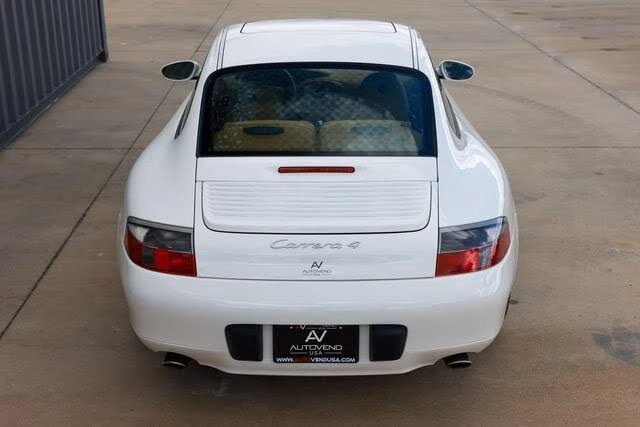 2001 Porsche 996 Carrera - Image 12 of 31