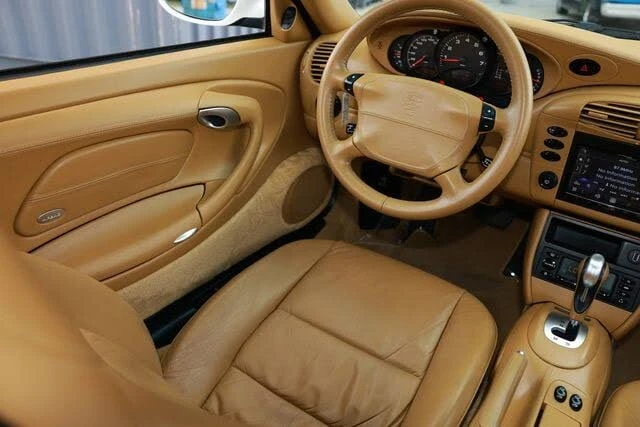 2001 Porsche 996 Carrera - Image 25 of 31