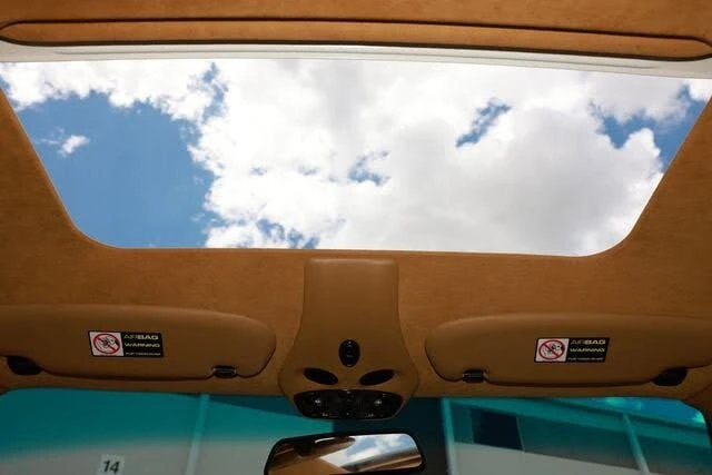 2001 Porsche 996 Carrera - Image 28 of 31