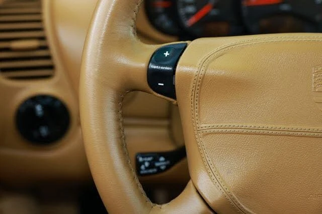 2001 Porsche 996 Carrera - Image 30 of 31