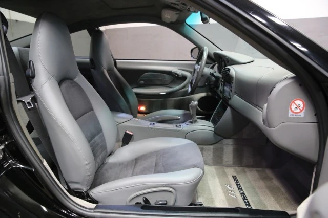 2001 Porsche 911 - Image 22 of 24