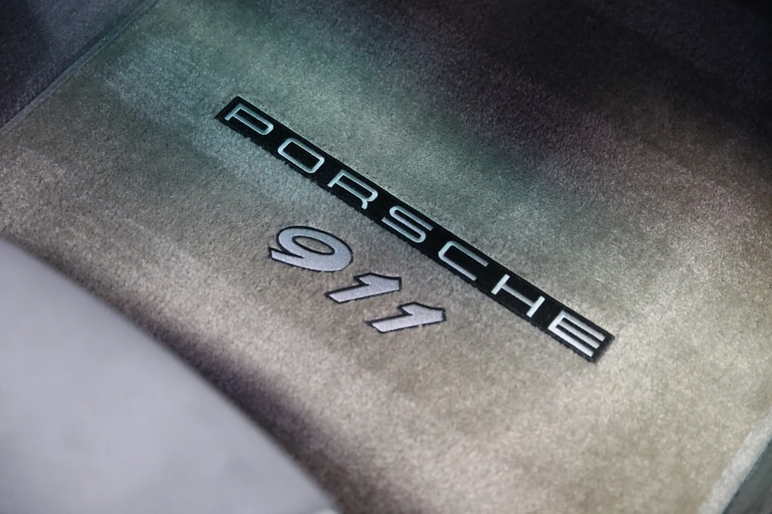 2001 Porsche 996 Carrera - Image 6 of 31