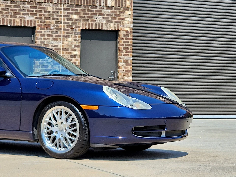 2001 Porsche 911 - Image 22 of 31
